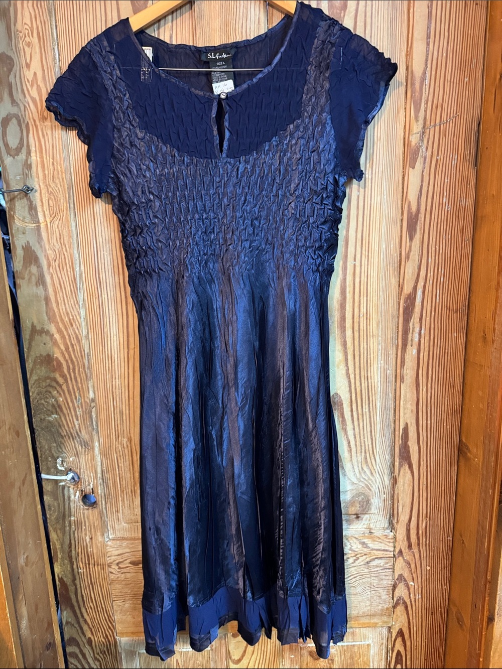 SL Fashions dark Navy Short-Sleeve Smocked crepey Fit-and-Flare Dress Large